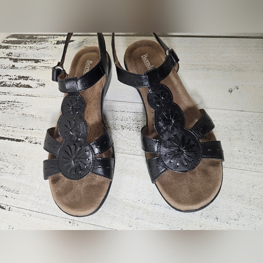 Bjorndal Womens Size 9 EUC Donna Black Leather Hook & Loop Strappy Wedge Sandals